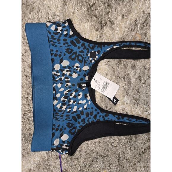 Size M, NWT ULTRACor Sports Bra With Leopard Print - Picture 1 of 5